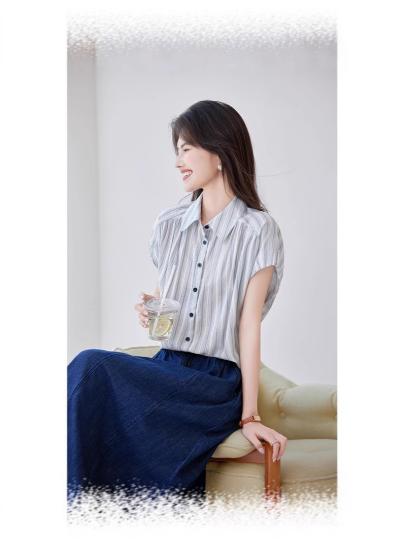 Áo sơ mi nữ tay ngắn dáng nhỏ phong cách đơn giản thời trang hè — màu xanh