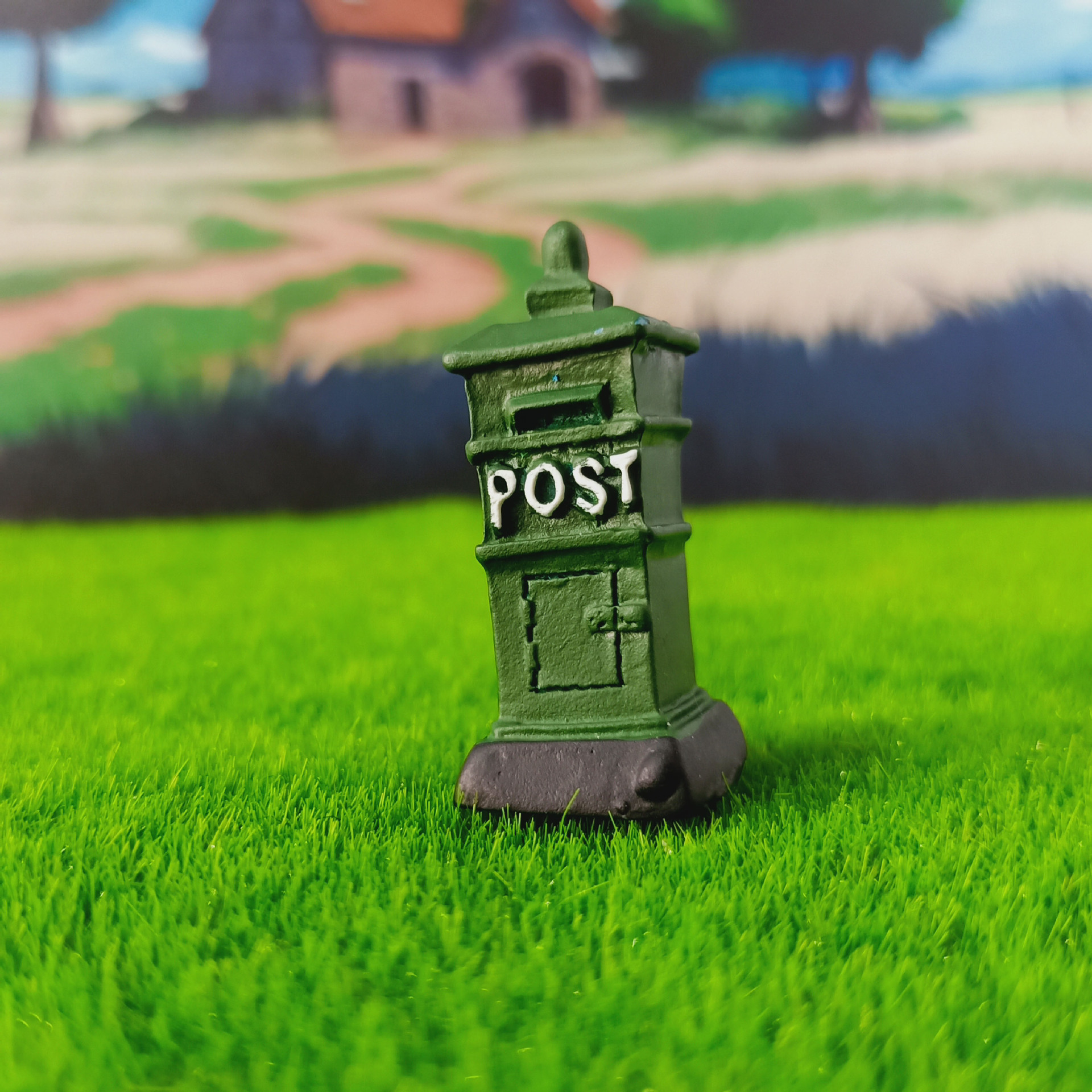 Buzón pequeño Decoración artesanal retro europea Pecera Decoración de resina de micro paisaje Buzón de correos nostálgico europeo POST