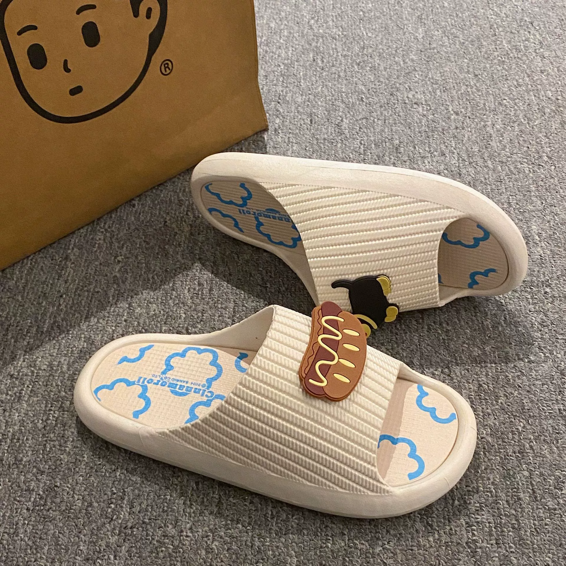 Новый летний мультяшный хот-дог сумка холодные тапочки для женщин, носящих на улице, модная домашняя баня мягкая подошва нескользящая женская обувь для волос