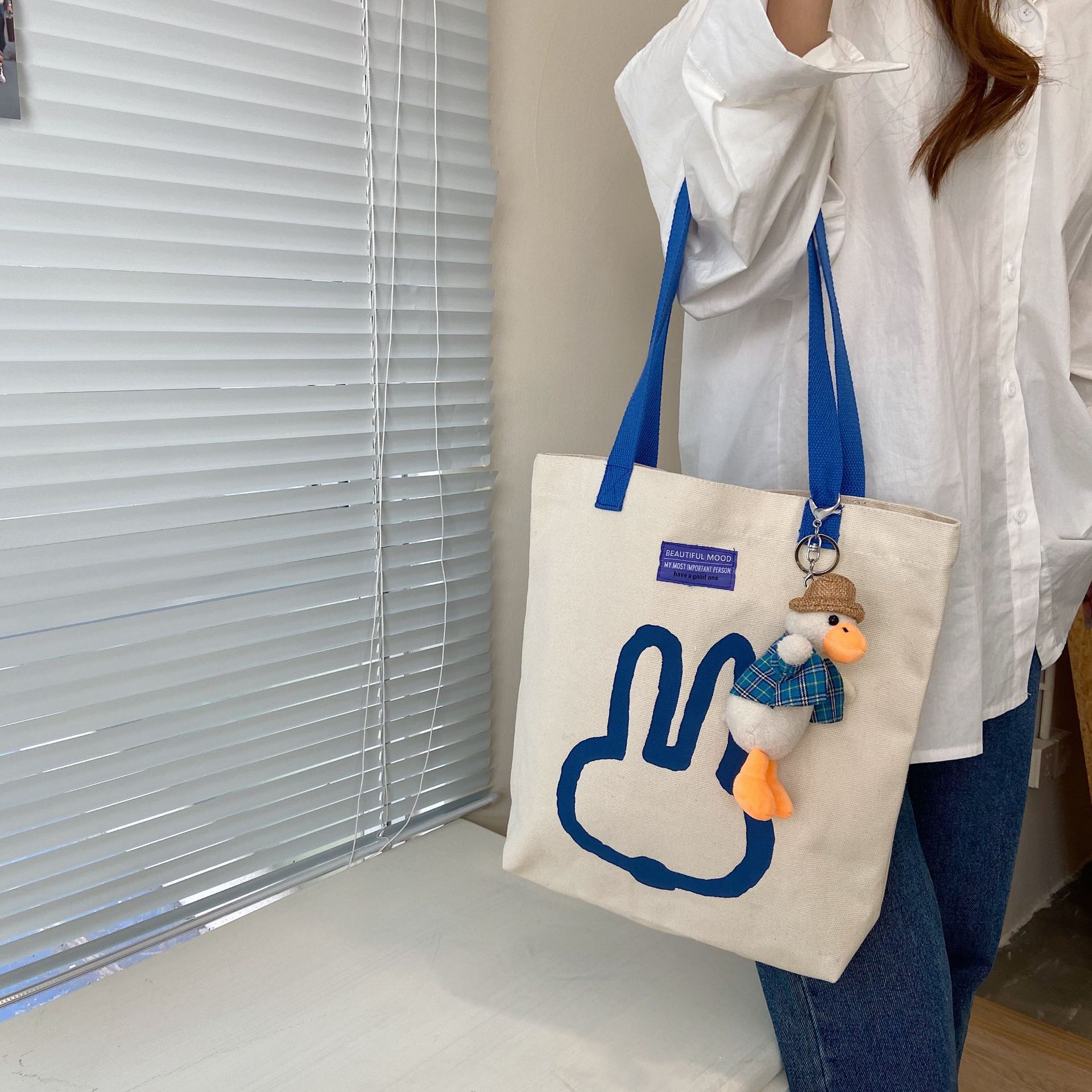 08312 Cartoon printed single-shoulder canvas bag, Japanese style, Korean version canvas bag, student large-capacity hand-held women's bag for commuting undefined
