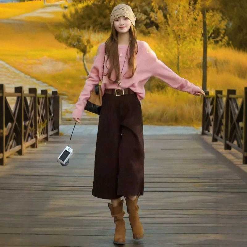 Autumn OOTD outfit: a complete set of Korean-style fashionable and youthful two-piece outfit with an off-shoulder long-sleeve knit top and cropped pants Autumn OOTD outfit: a complete set of Korean-style fashionable and youthful two-piece outfit with an off-shoulder long-sleeve knit top and cropped pants