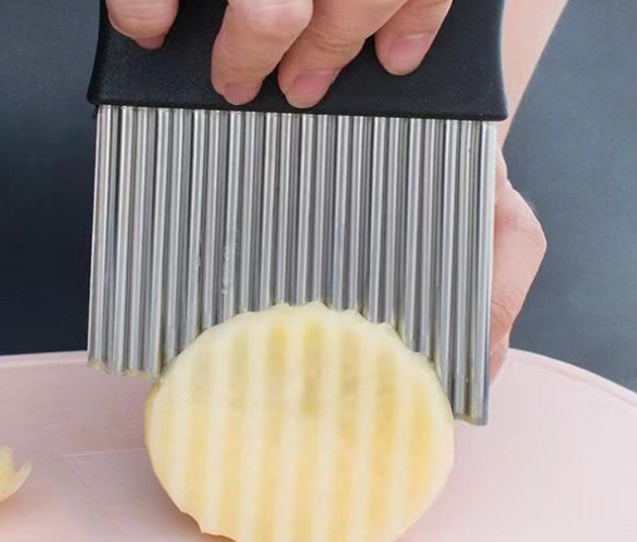 Wolve's Tooth Potato Cutter Home Kitchen Slicer for Strips, Wavy Slices, Vegetable Chopping, French Fries