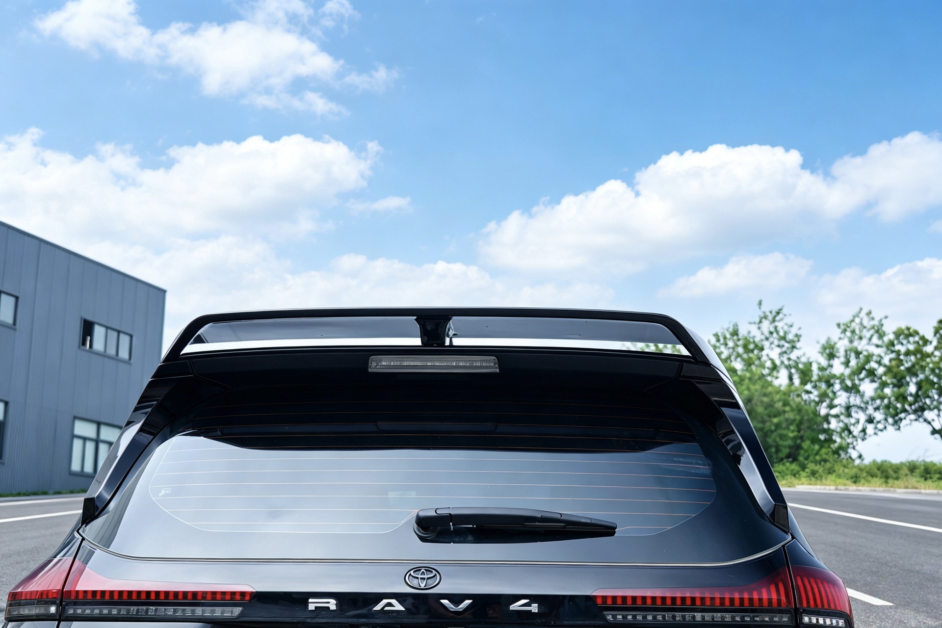Suitable for 26 Models of Rav4, Rongfang, and Wildlander Modified Front Spoiler, Side Skirts, Rear Bumper, Roof Wing, Rear Diffuser, and Louvered Spoiler