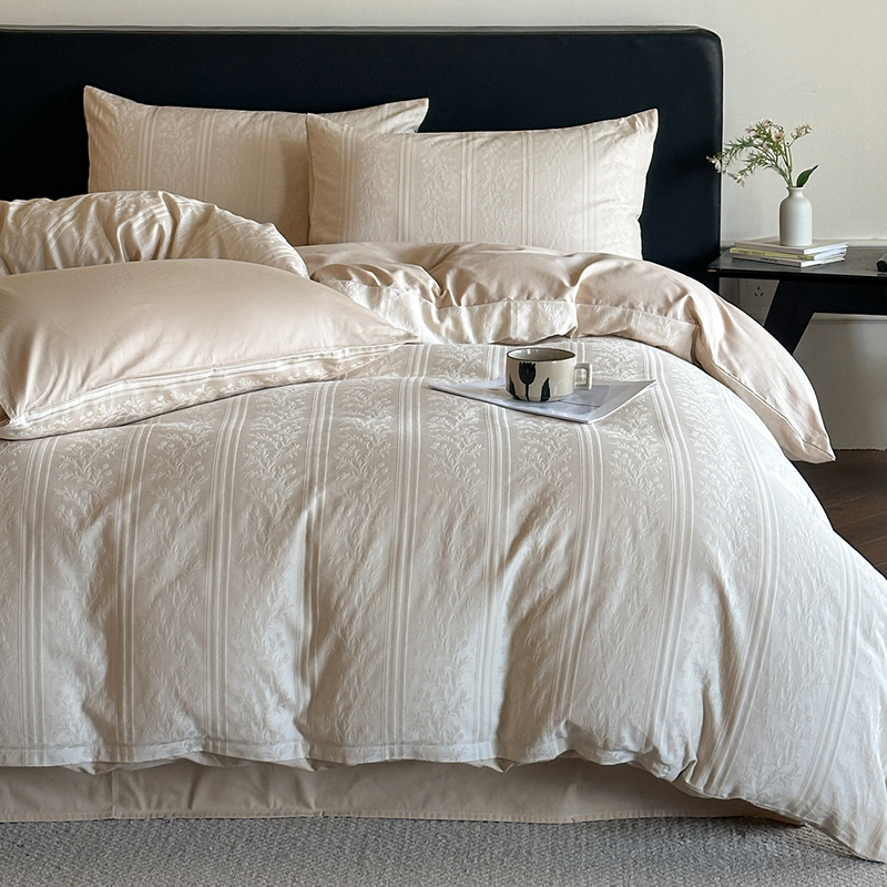 Simple and High-End Embossed Four-Piece Set, Pure Cotton, Class A, Maternal and Infant Grade, Jacquard Quilt Cover, Bedspread, Three-Piece Set for Bed Use