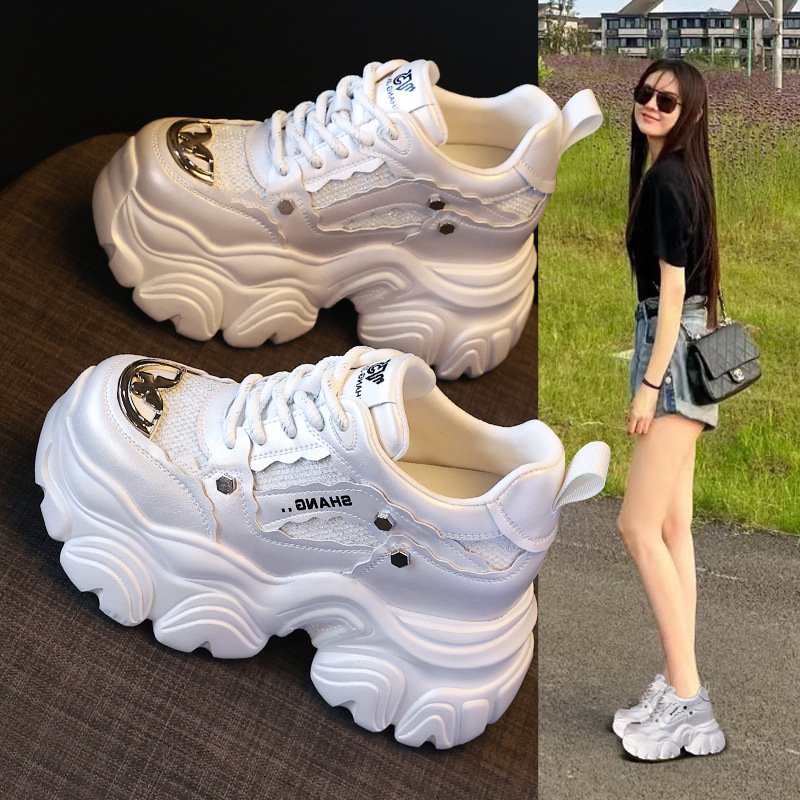 Giày sneaker nữ chunky đế dày tăng chiều cao, phong cách thể thao — Màu trắng