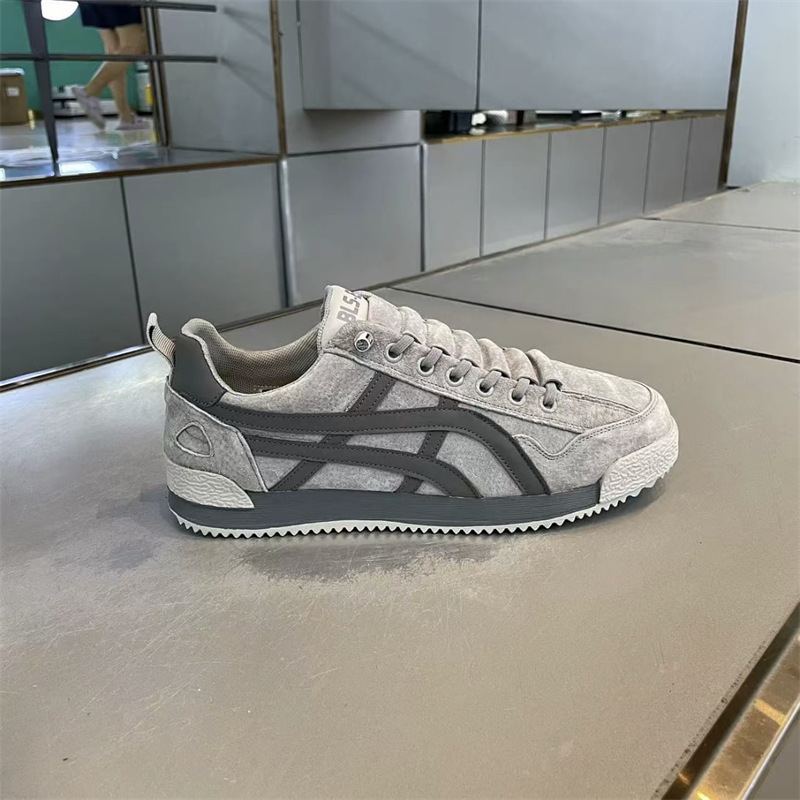 Kuaishou Douyinと同じスタイルの新しい冬のロートップレザー通気性軽量レースアップカジュアルスニーカーファッショナブルなスポーツメンズシューズ|undefined