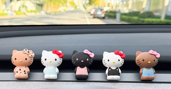 HelloKitty车载香薰可爱黑皮KT汽车出风口扩香石车内饰品摆件女|undefined