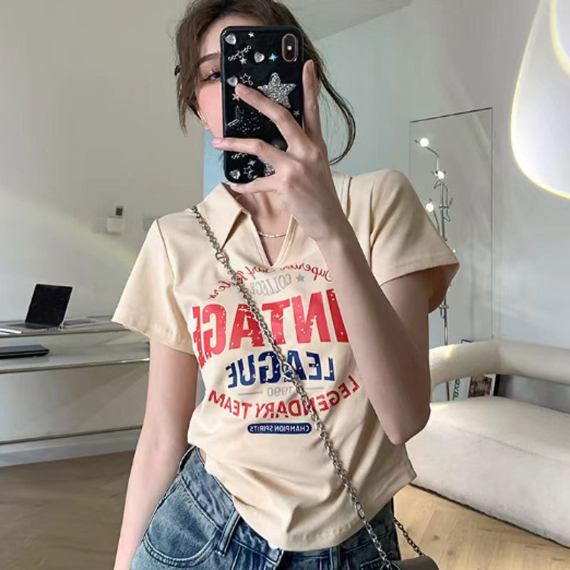 2025 Summer V-Neck Right Shoulder Short-Sleeved T-Shirt Women's Design Niche Waist Slim Short Polo Shirt Sexy Top