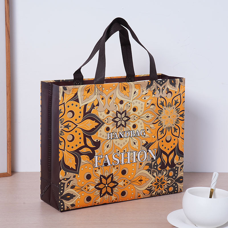 Tienda de ropa no tejida bolsa de mano bolsa de regalo para ropa de embalaje ecológico compras ropa de mujer personalizada al por mayor image 3