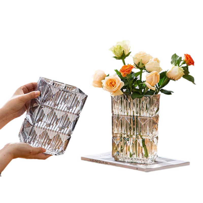 Jarrón de Vidrio Transparente Cuadrado de Lujo Ligero, Alto Valor Estético, Contenedor de Flores Hidropónico Creativo, Adorno Estilo Ins, Estilo de Lujo Ligero.