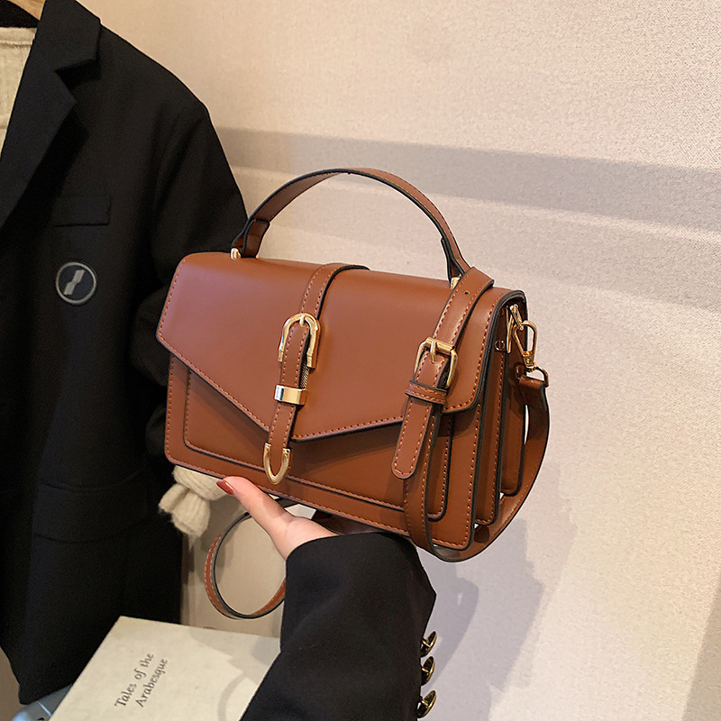 Bolso cuadrado pequeño retro de nicho de alta gama bags2024 otoño e invierno nuevo bolso femenino textura simple bolso bandolera