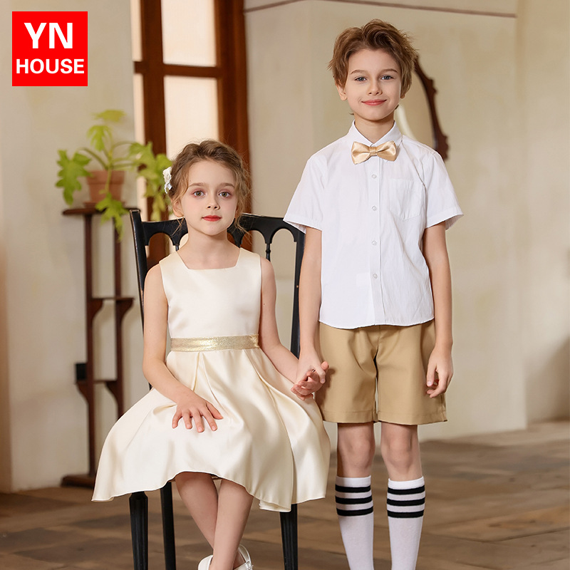 Traje de interpretación de coro para niños Nuevo estilo de actuación de la temporada de graduación de jardín de infantes Vestido de recitación de poesía de escuela primaria y secundaria