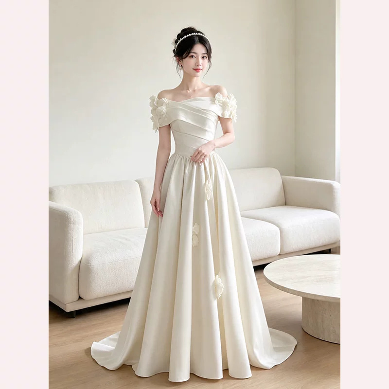 One-shoulder satin elegant bridal gown, high-end and ethereal, French-style reception and wedding return gift dress, outer veil