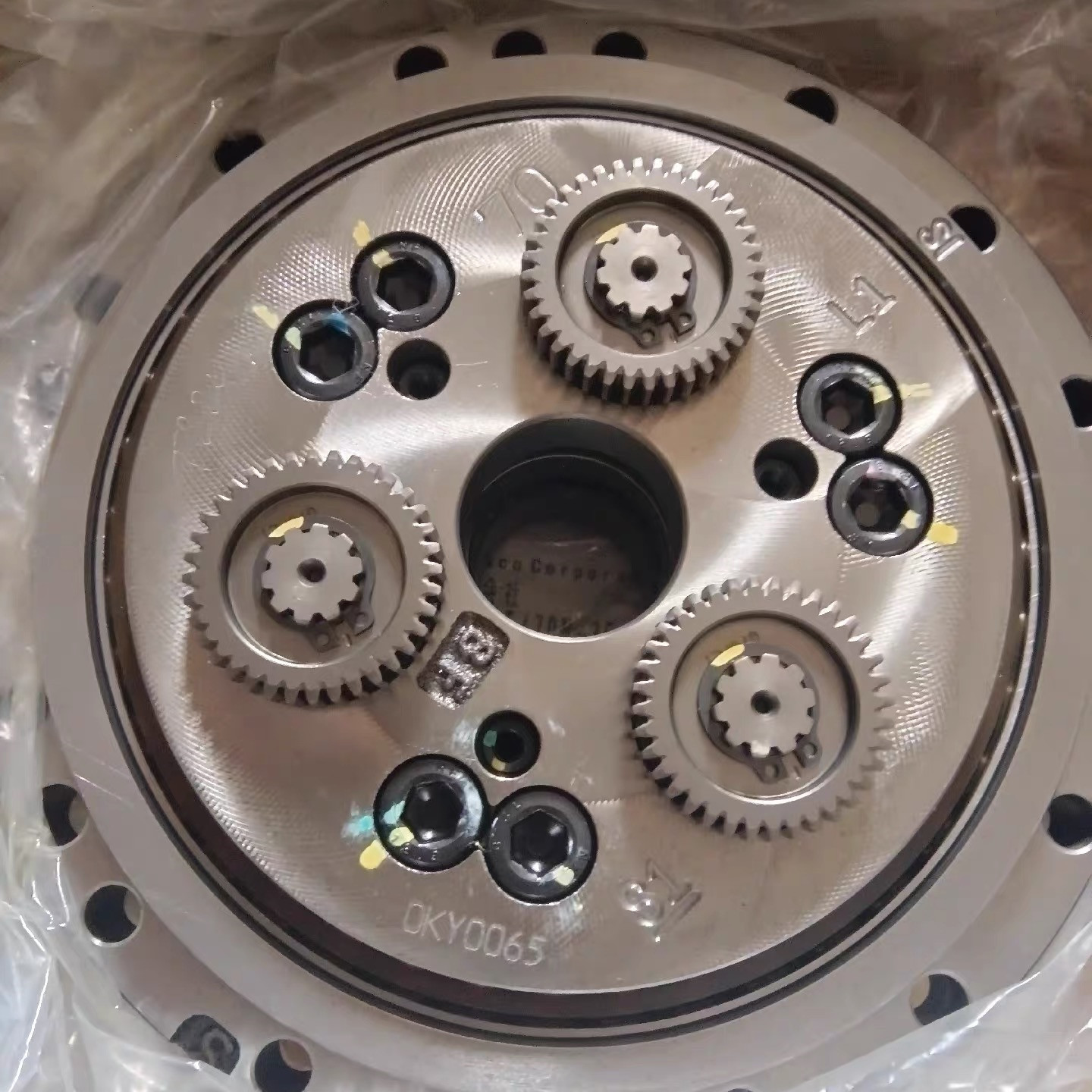 A97L-0218-0384#320N-235机器人J3轴减速机拆机件