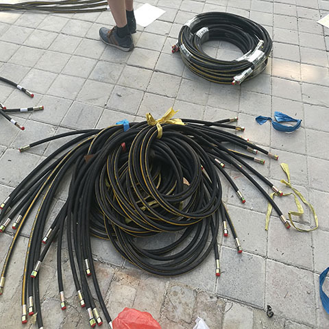 高温高压胶管 钢丝编织缠绕蒸汽橡胶软管 矿用防水液压油管