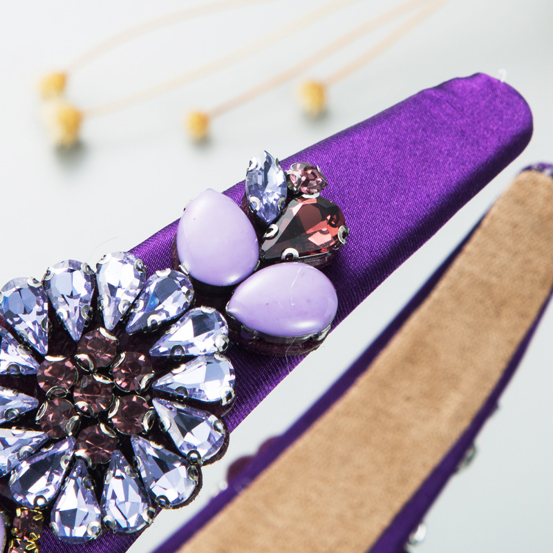 Bandeau En Strass De Fleurs De Style Palais Rétro Baroque De Mode Européenne Et Américaine display picture 4