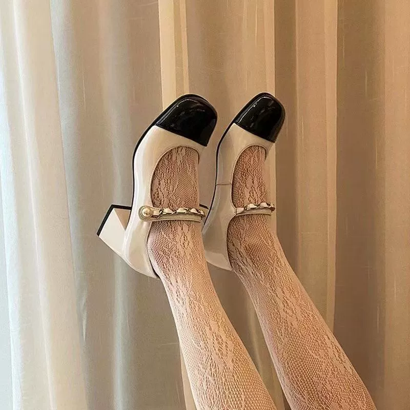 Толстые каблуки ретро высокие каблуки женские французские нишевые цепи с одним словом обувь фея темперамент Hепберн стиль Мэри Джейн туфли