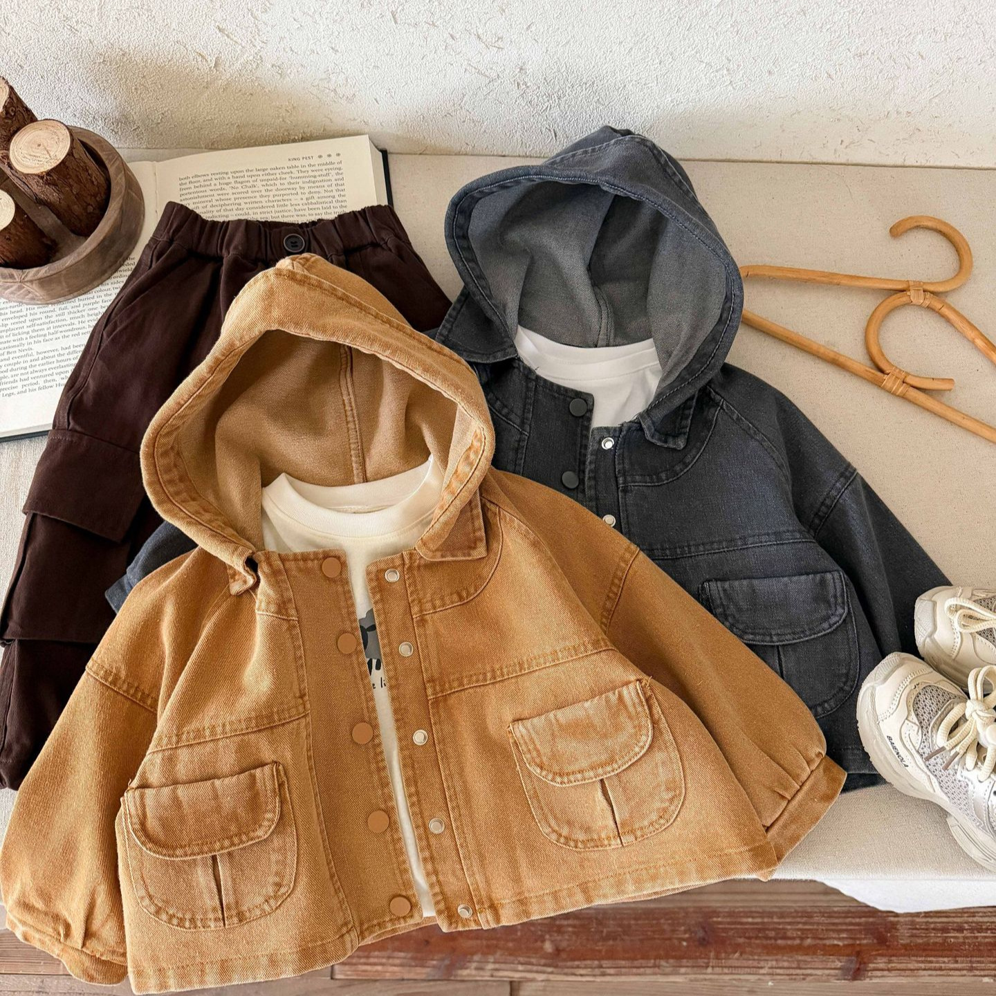 Children's Colorful Denim Jacket 2026 Autumn New Trendy Korean Style Hooded Fashion Top for Boys and Girls