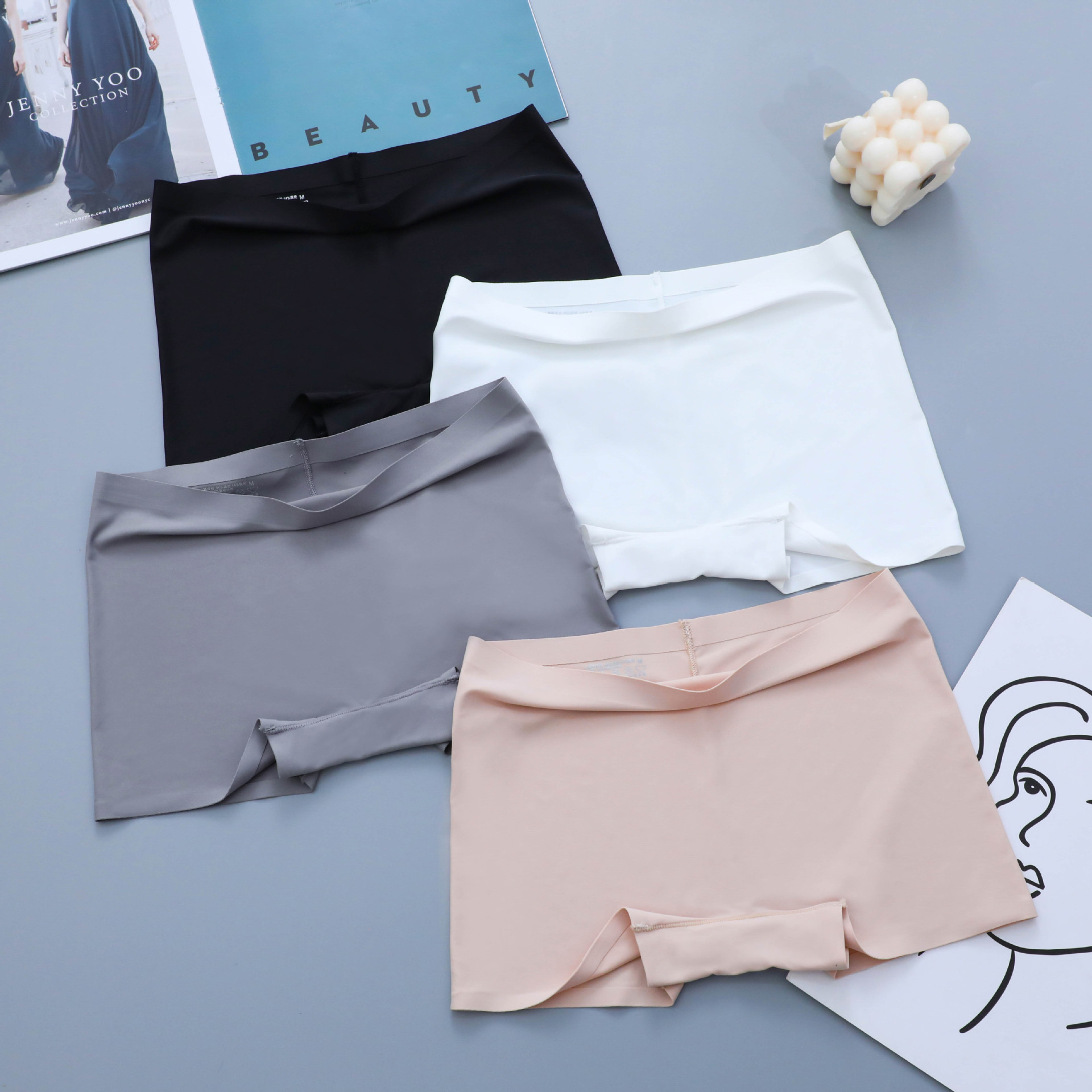 Ropa interior sin costuras de seda de hielo de algodón de las mujeres entrepierna boxeadores antibacterianos pantalones de seguridad de las mujeres de cuatro esquinas anti-exposición verano Delgado