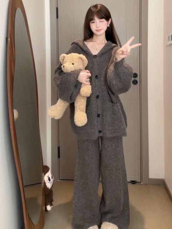濮院毛衫厂 2025秋冬新款复古慵懒宽松连帽新款简约休闲两件套女|undefined