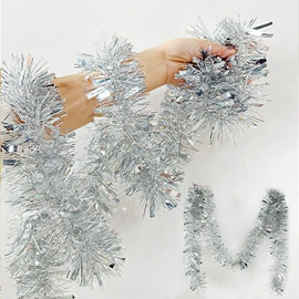 场地布置道具;拉花、彩带;圣诞装饰品