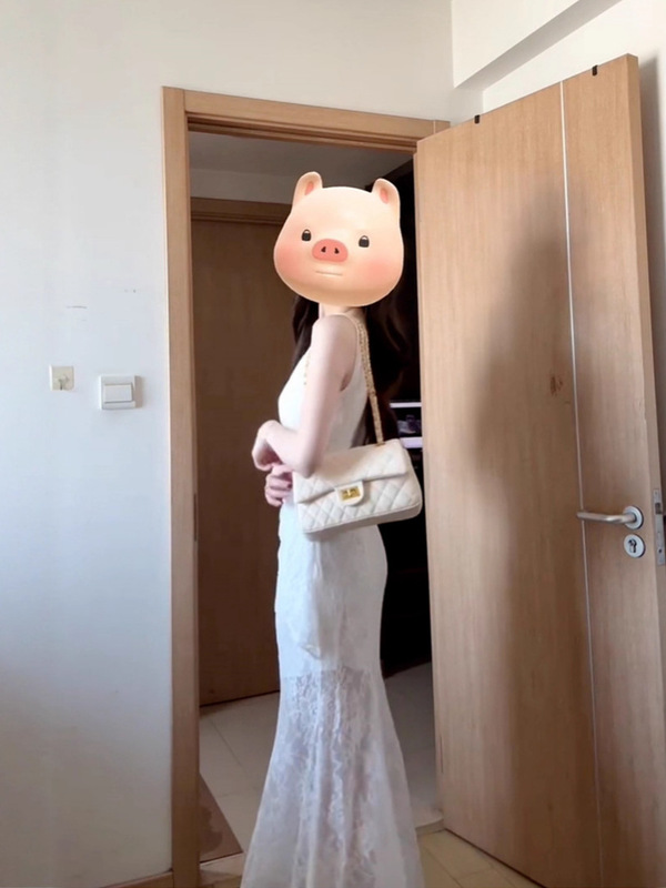 白色蕾丝吊带连衣裙子女夏季2025新款法式气质高级感修身包臀长裙|undefined