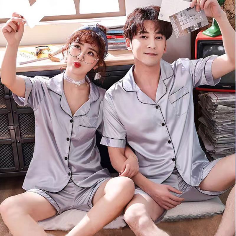Fabricantes de verano de camisa de dama, pijama de seda de hielo, pantalones cortos de manga corta, set de seda de pareja, ropa de casa de verano para hombres