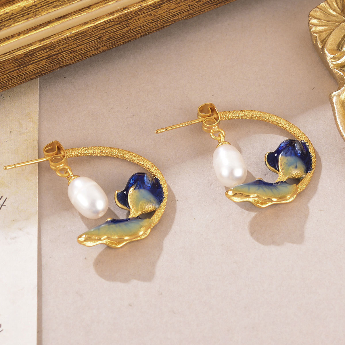 1 Par Retro Flor Enchapado Metal Pendientes De Gota Pendientes display picture 4