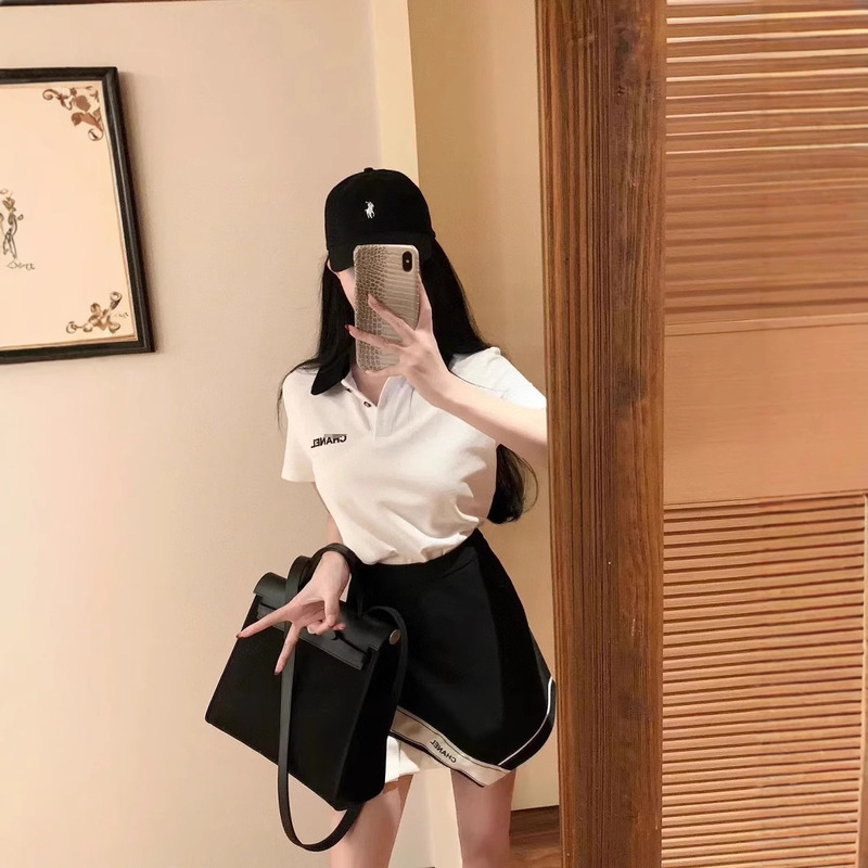 25Ss Xiaoxiangjia High-Quality Casual Versatile Polo Top + Skirt Suit for Work Clothing