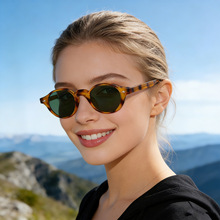 2025�¿�ŷ��Բ��С��̫�����и��Լ�Լ��ɹī��Ů�羳����shades