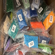 ��Ʒ�|221ɫ�ں϶�ƴ���a���Mard�S��С����âͬ؛Դ2.6mmС��