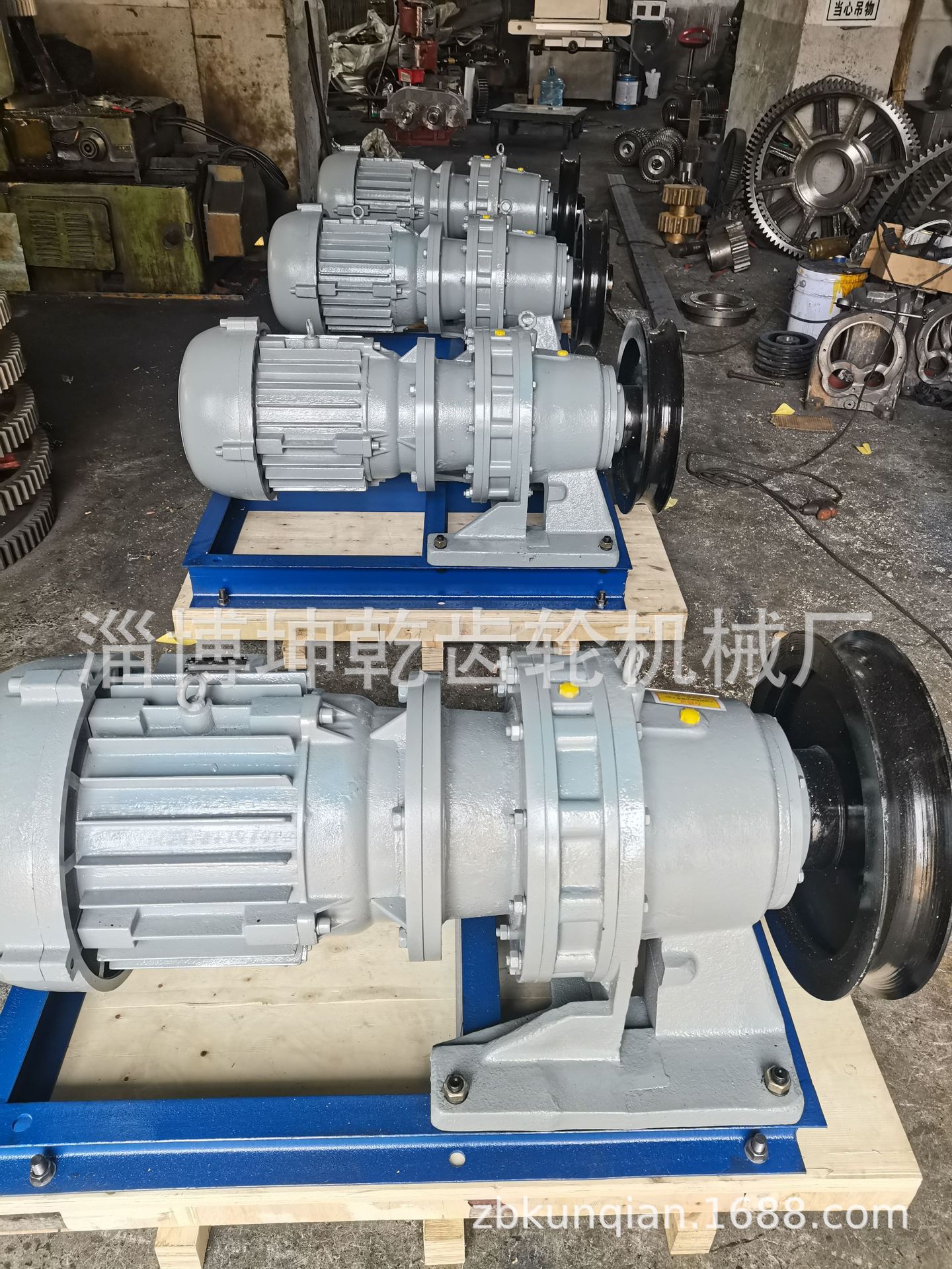 搅拌机提升减速机/主机减速机/齿轮/搅拌机配件