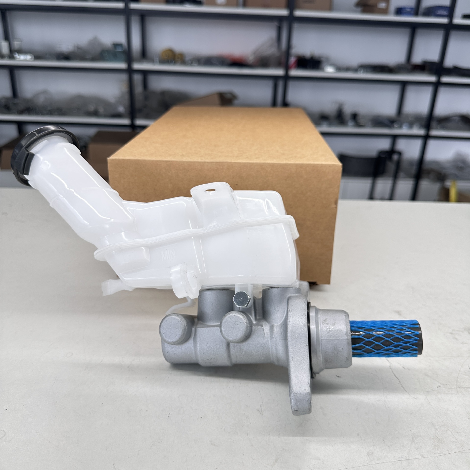 4625A463 4625A199 4625A213 Mc391223 Is Suitable for Mitsubishi Outlander Brake Master Cylinder