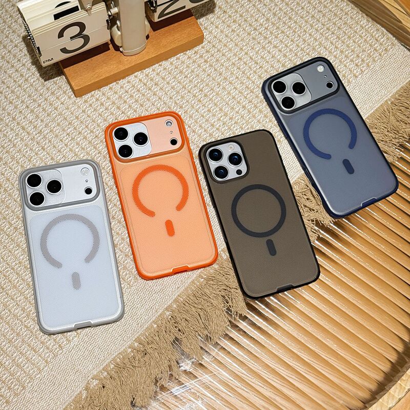 Suitable for Apple 17 Promax Polka Dot Texture Phone Case iPhone 16 Singular Magnetic Suction 15 Anti-Fall 14 Protective Case
