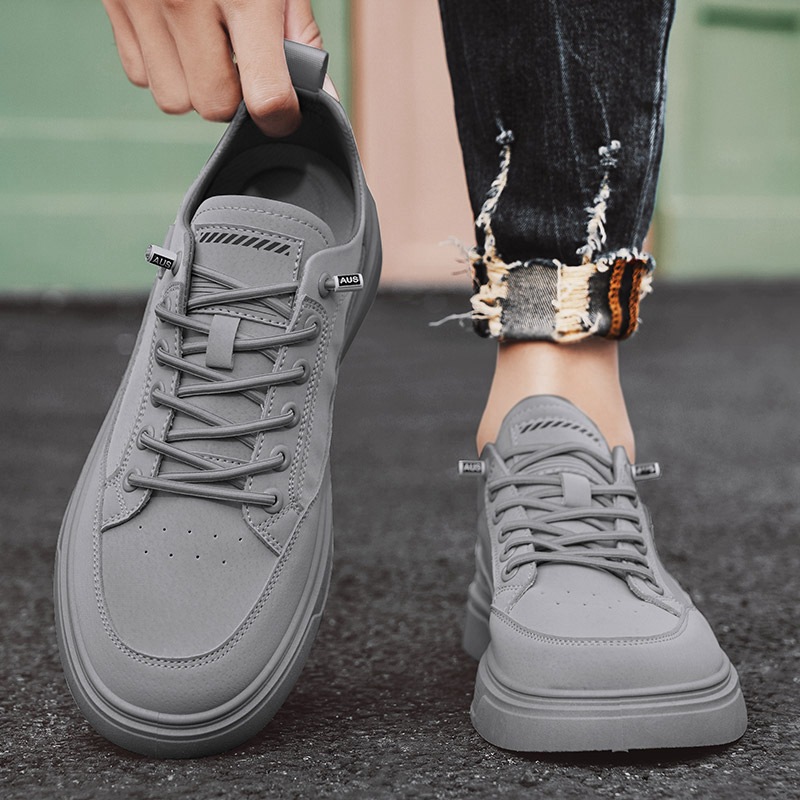 Zapatos de hombre de altura baja zapatos de plantilla para hombres primavera 2025 nuevos zapatos casuales zapatos de moda para hombres estudiantes adolescentes
