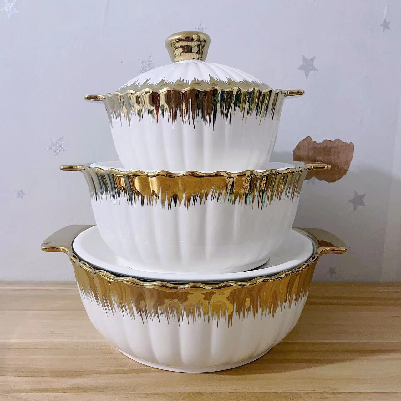 Creative high-end household gold-plated...