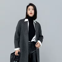 Small design long colored classic velvet woolen coat