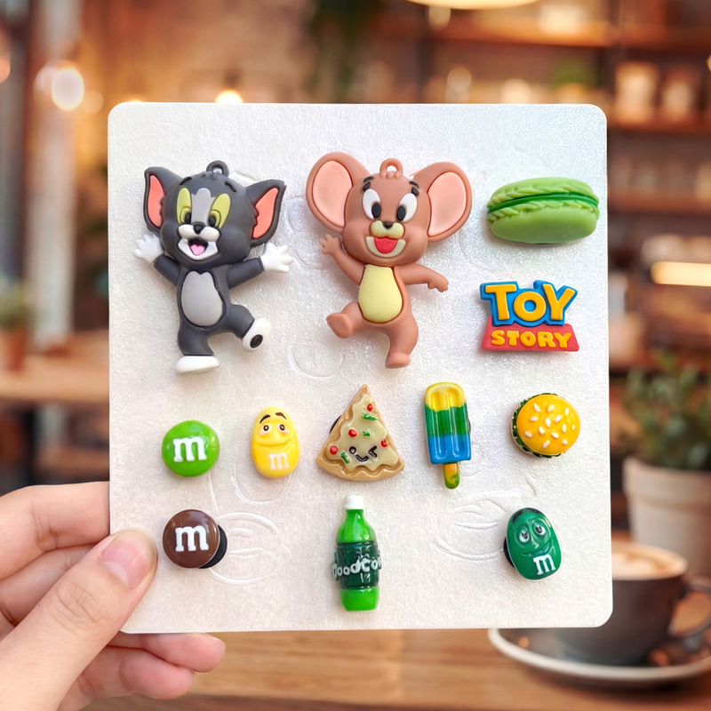 Tom and Jerry Clogs Accessories DIY Mario Cartoon Shoes Flower Shoe Buckle Clogs Decorative Shoe Buckle Shoe Flower Tom and Jerry Clogs Accessories DIY Mario Cartoon Shoes Flower Shoe Buckle Clogs Decorative Shoe Buckle Shoe Flower