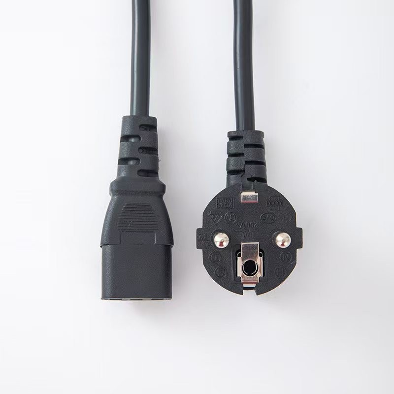 Línea de alimentación estándar europeo Caja principal de computadora Adaptador de impresora de pantalla 1.21.52m Plug