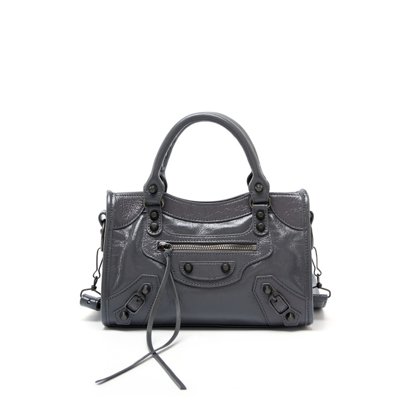 Cross-Border Studded Biker Bag Retro Crossbody Genuine Leather Large Capacity Tote Bag Niche Genuine Leather Handbag For Women - Thumbnail 6