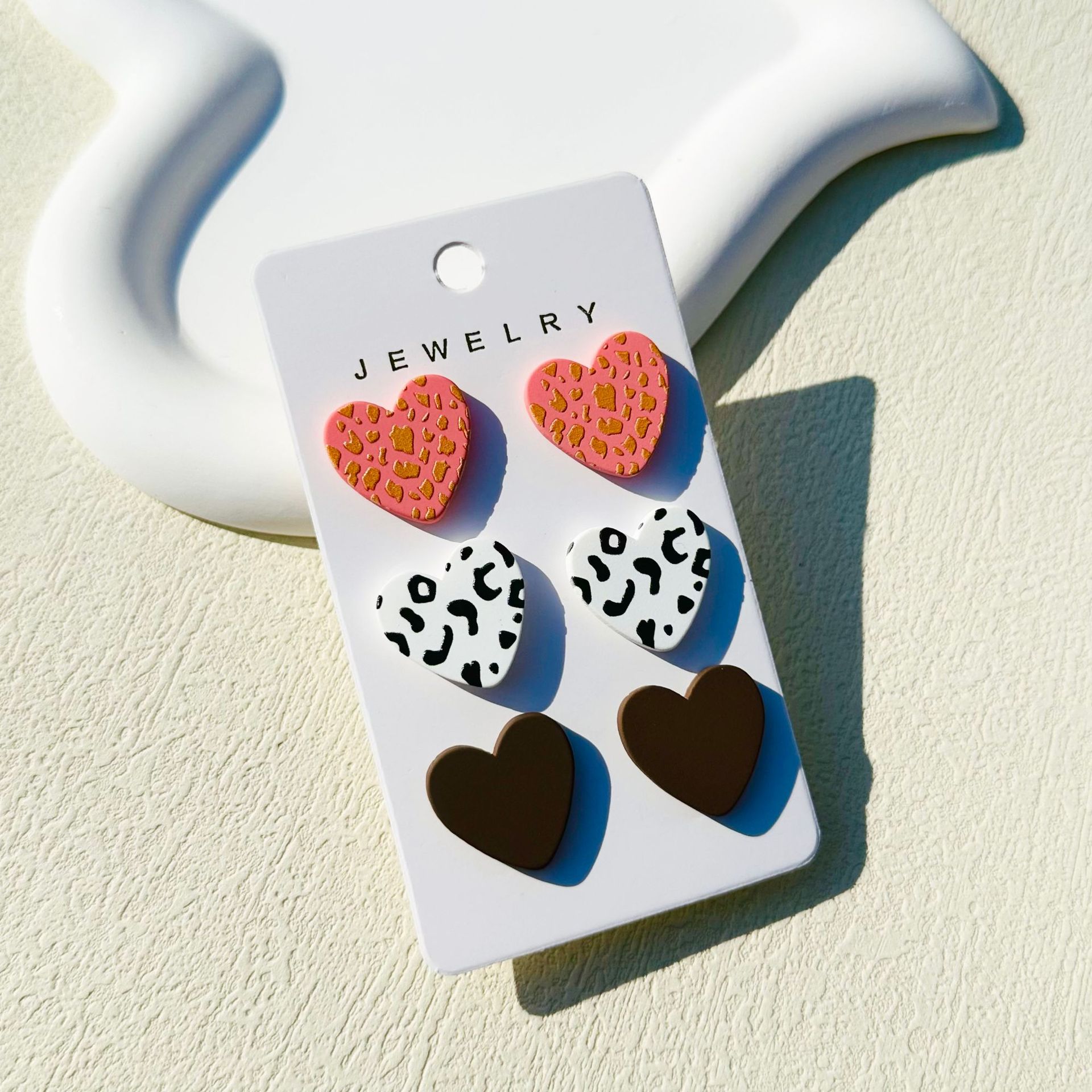 Simple Style Heart Shape Arylic Women's Ear Studs display picture 16