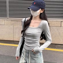 2025初夏穿搭新款正肩方领长袖t恤女漂亮超好看小衫短款上衣