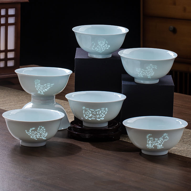 景徳鎮の青磁の精巧な十二生肖のご飯の碗の高級な贈り物の食器の陶磁器の碗の家庭用の高白の磁器の小さい碗|undefined