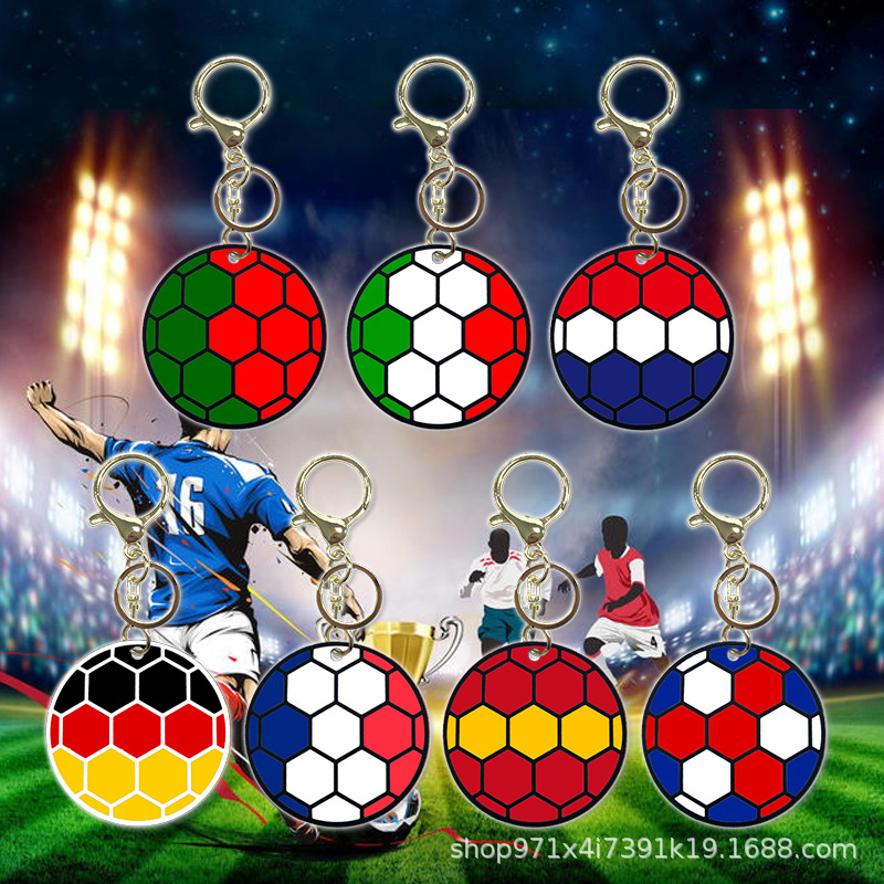 Amazon venta caliente de fútbol deportivo llavero colgante material de silicona bolsas de fútbol de dibujos animados decoración llave de regalo image 4