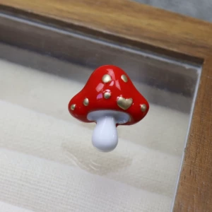 Middle Ancient vintage Enamel Cute Small Mushroom Corsage Women's Shawl Buckle Jewelry Collar Pin Brooch