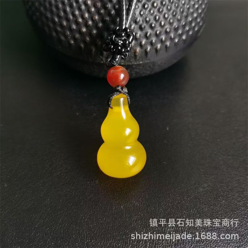 アイスイエローカルセドニー観音仏ペンダント男性と女性のための黄色瑪瑙祥雲ロック貔貅さまざまなペンダントライブストリーミング在庫あり|undefined