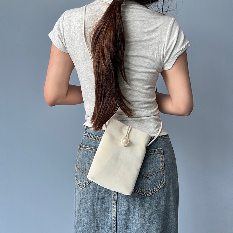 Transfronterizos nuevos bolsos de hombro en línea bolsos de mujer de verano bolsos de moda ligeros bolsos móviles de alto nivel bolsos móviles