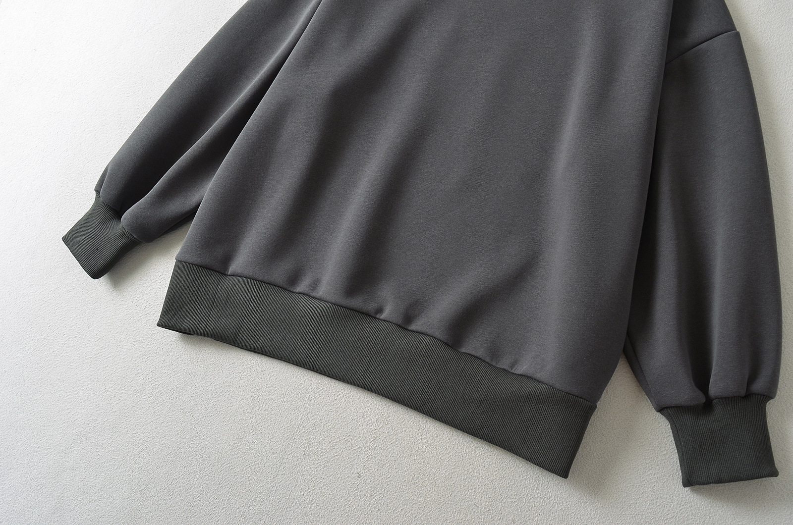 RY24302-24 Felpa casual da casa personalizzata con spalle scoperte, oversize, stile americano, estiva, nuova_voghion.com