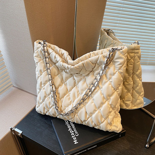Fashionable commuter large capacity bag 2023 autumn and winter women's bag popular Western style all-match crossbody shoulder bag tote bag
