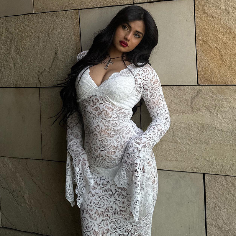 Durchsichtiges Patchwork-Kleid, sexy, tiefer V-Ausschnitt, ausgestellte Ärmel, langer Rock_voghion.com